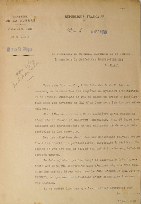 Document 1 (1/2) - Lettre du président du Conseil au préfet concernant l'implantation de lieux de cantonnement de combattants sénégalais, 2 mars 1918 (1 M 92)